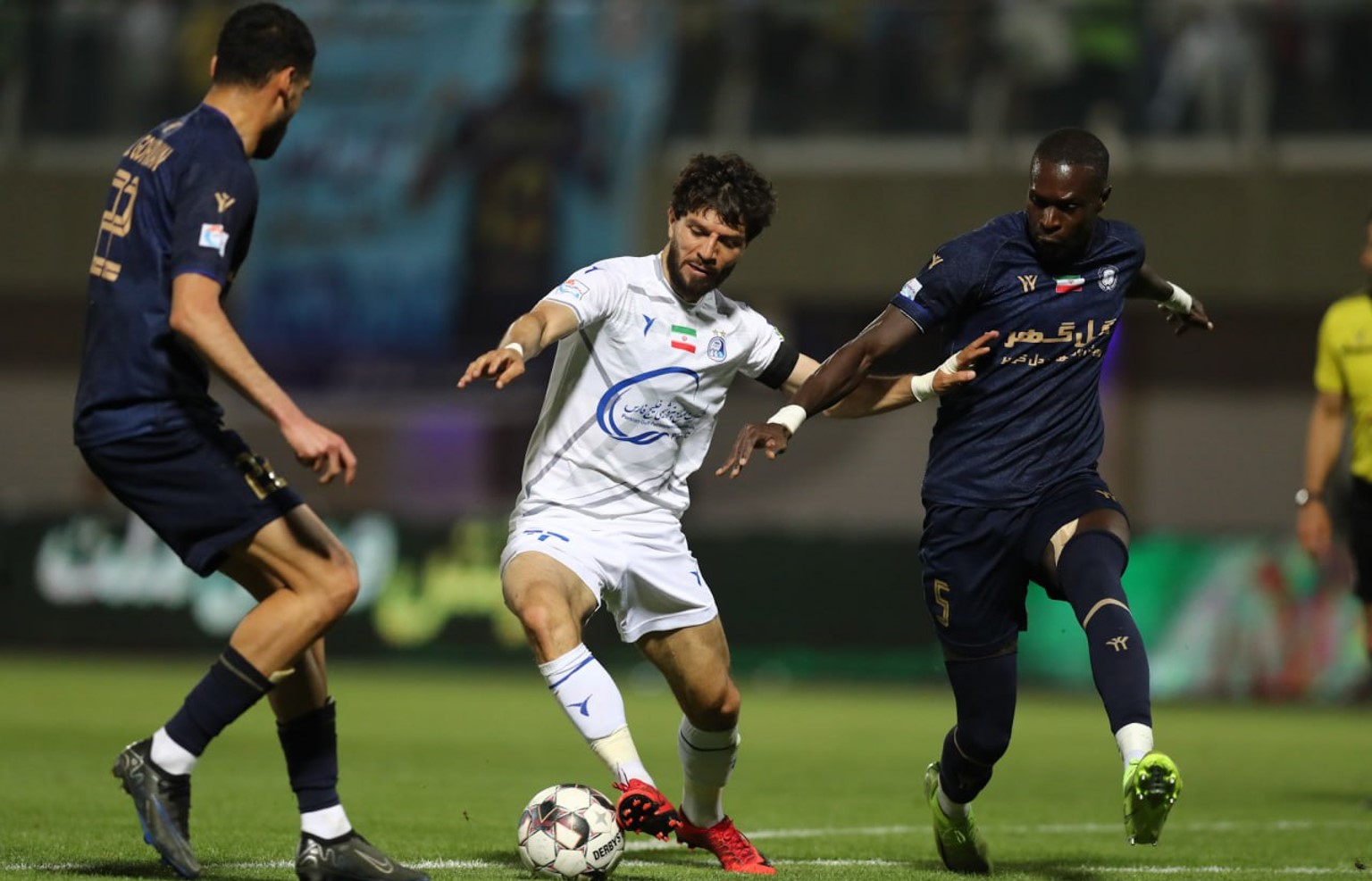 masharipov20-4-2025 جلال الدین ماشاریپوف بازیکن استقلال تهران در دیدار با گل گهرسیرجان