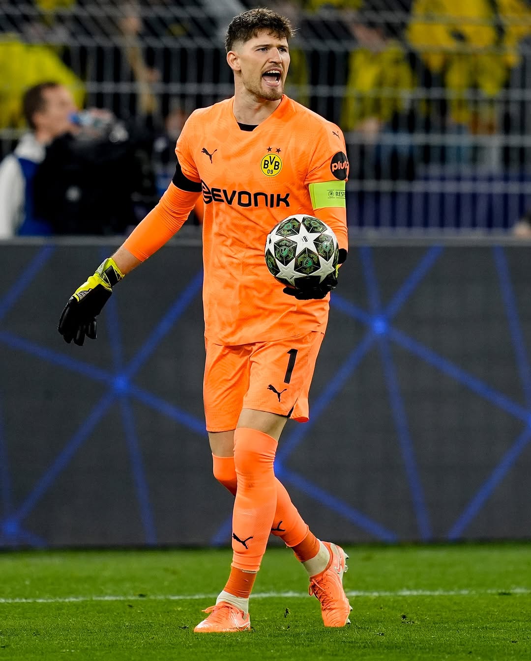 photo_2025-04-17_00-58-35 گرگور کوبل