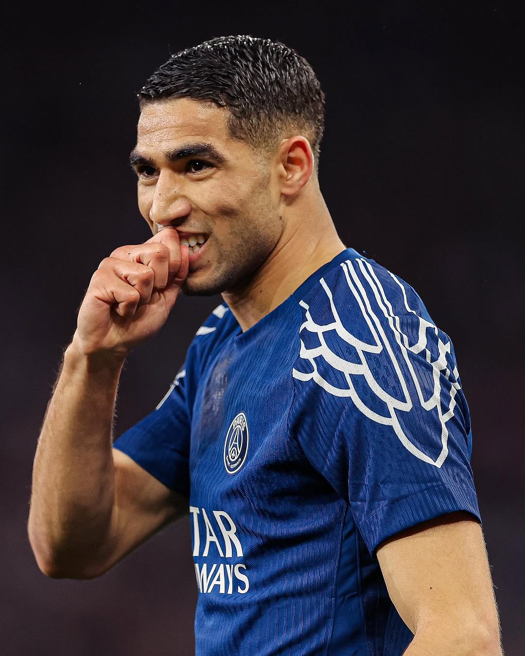 photo_2025-04-17_00-59-24 اشرف حکیمی