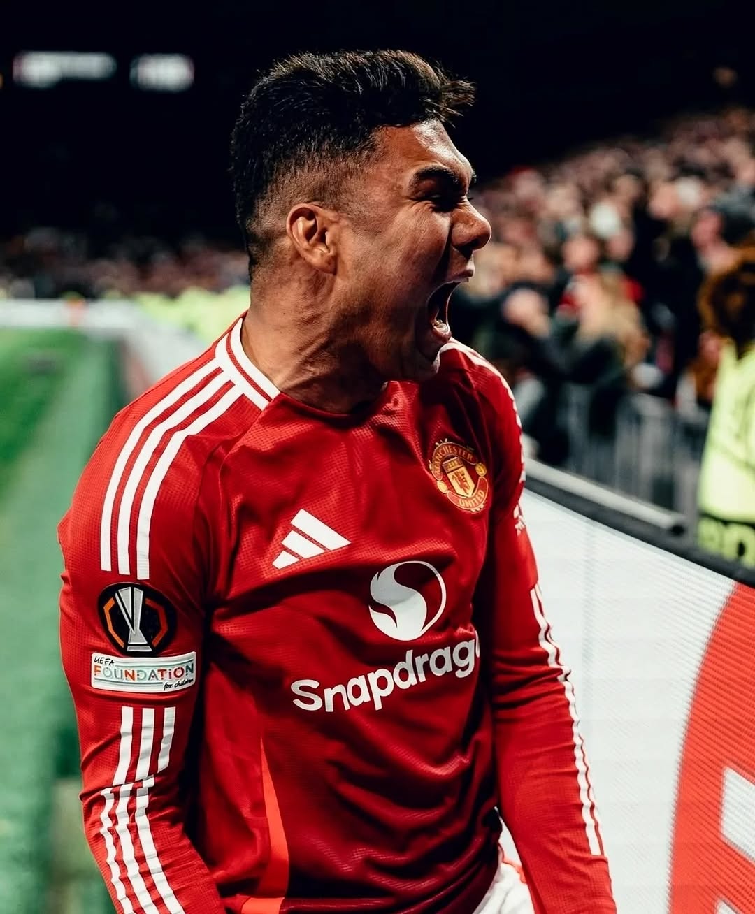 photo_2025-04-19_01-41-33 کاسمیرو