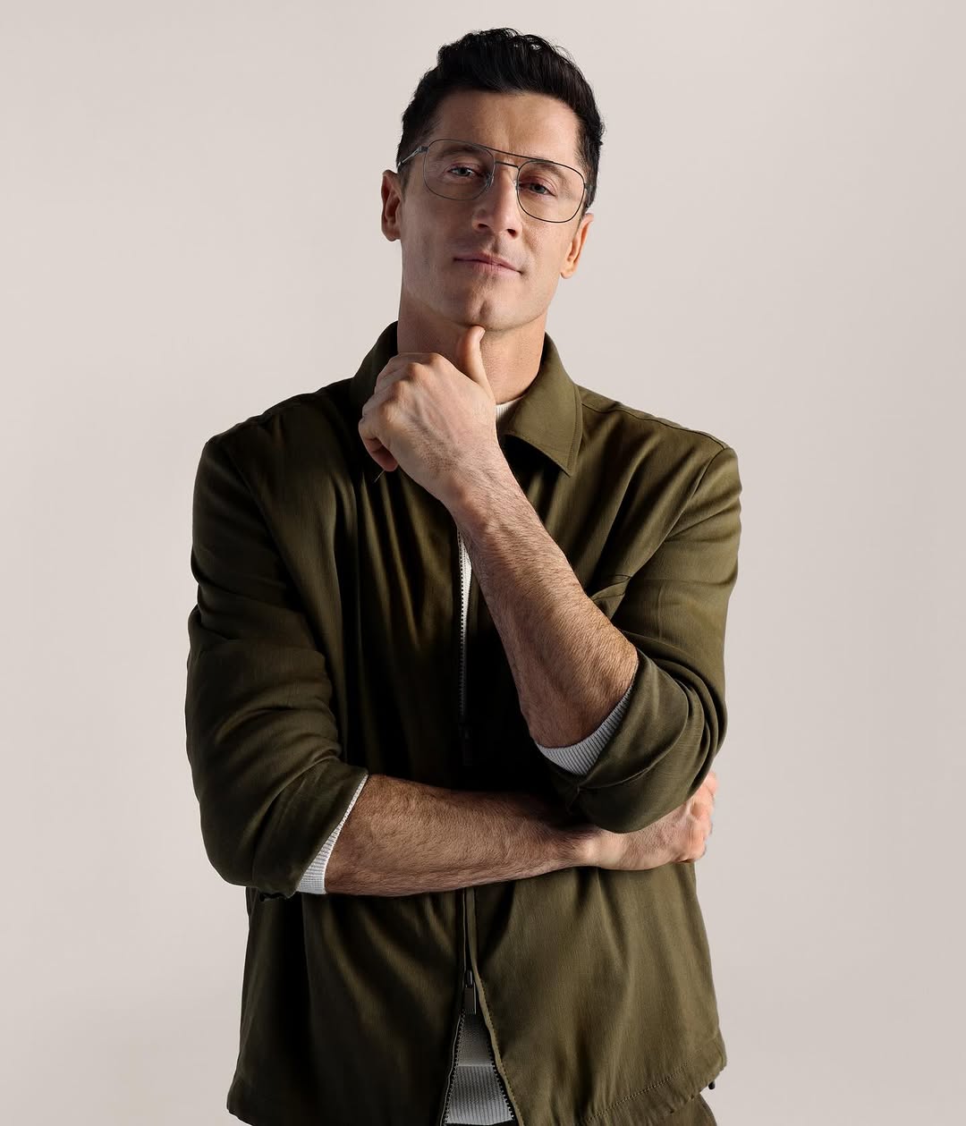 photo_2025-04-19_01-42-04 روبرت لواندوفسکی