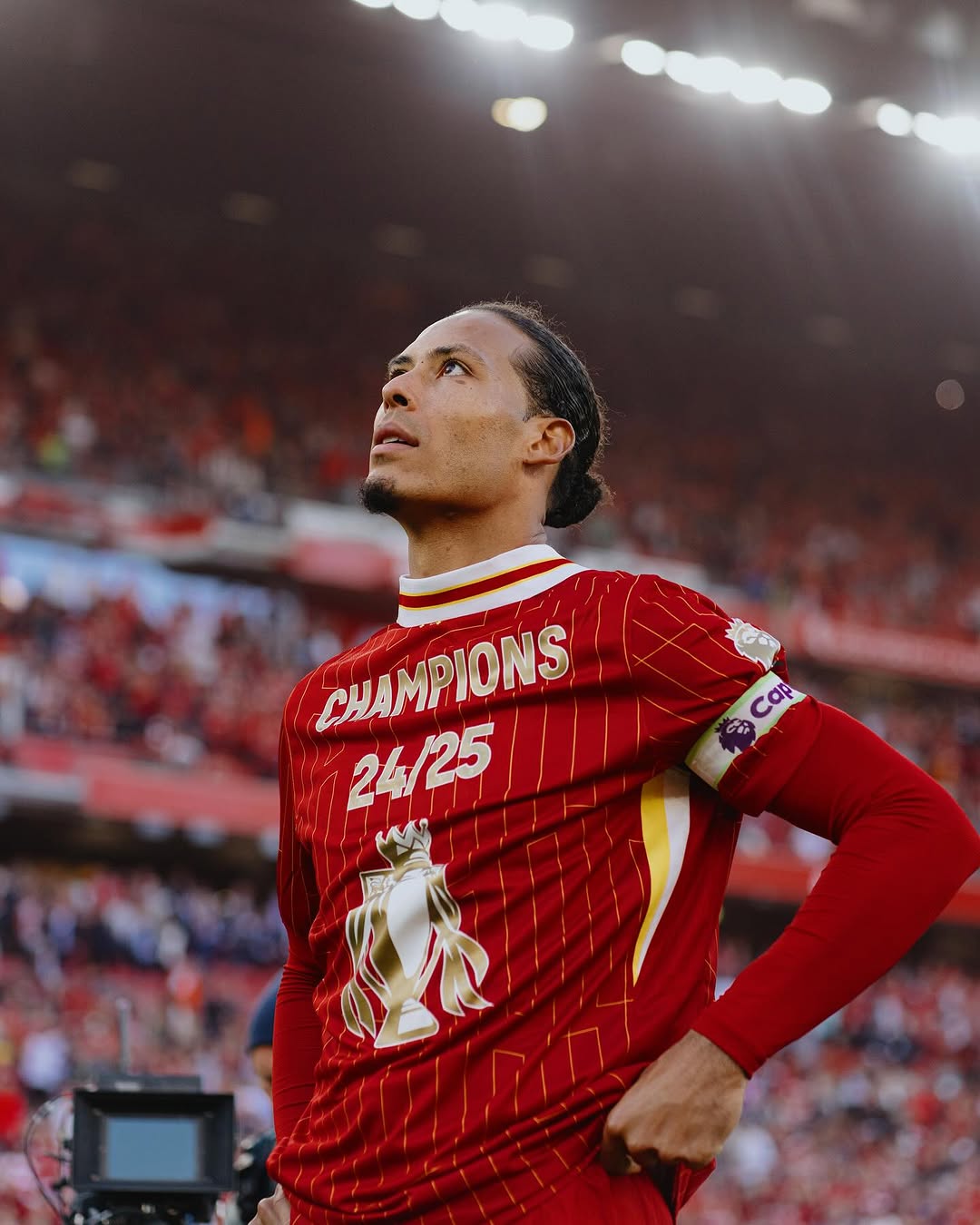 photo_2025-04-29_02-30-50 ویرجیل فن دایک