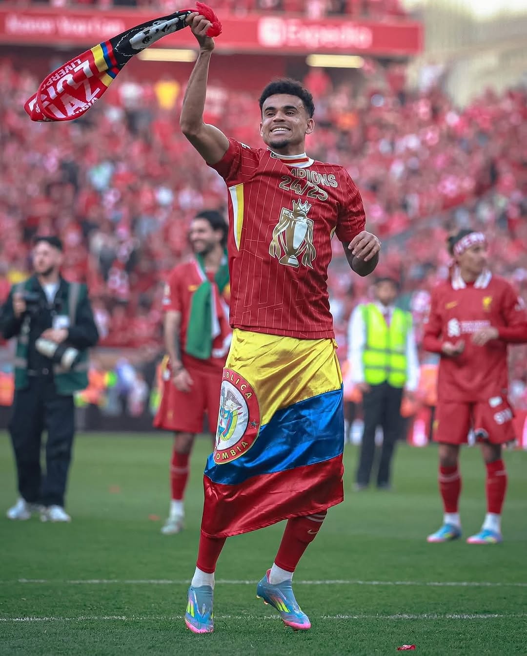 photo_2025-04-29_02-32-18 لوئیس دیاز