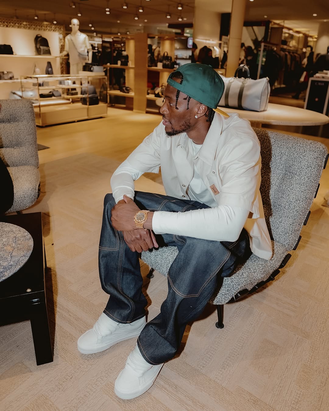 photo_2025-04-29_02-32-44 تامی آبراهام