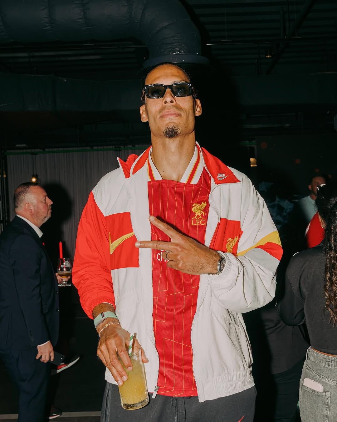 photo_2025-04-29_02-33-35 ویرجیل فن دایک