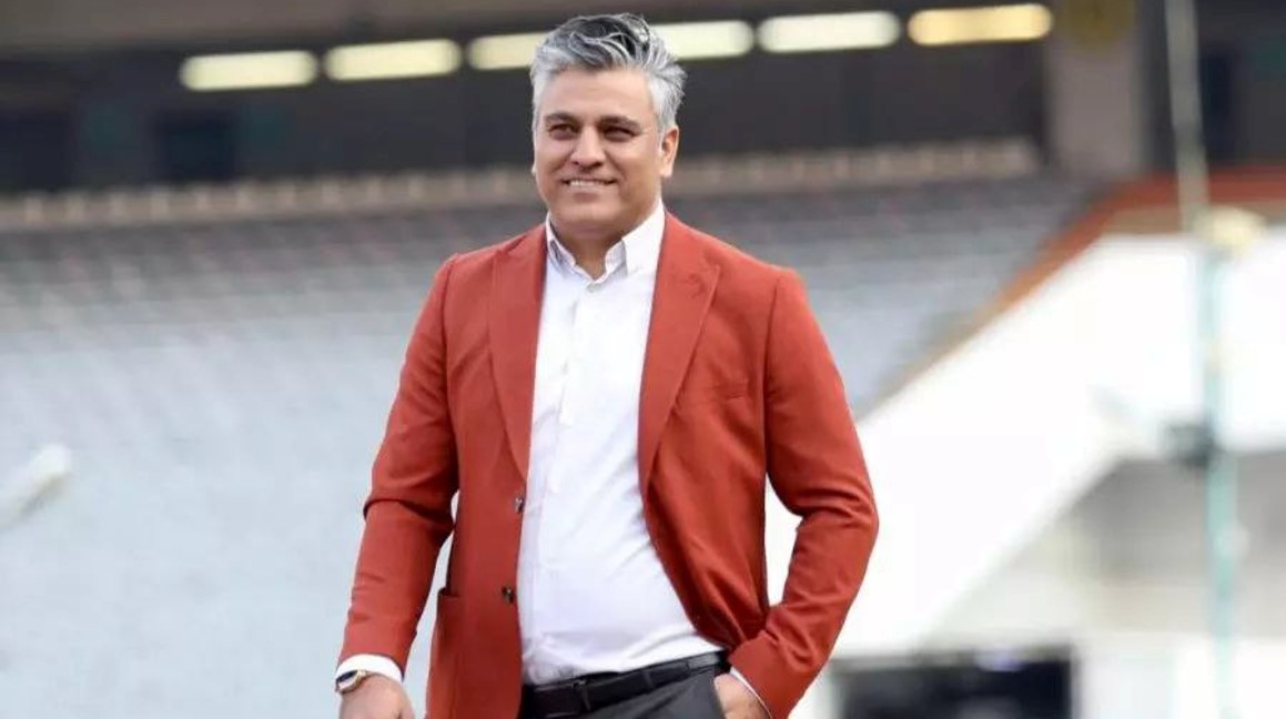 رضا کرمانشاهی مدیر اجرایی پرسپولیس که کارشناس داوری هست