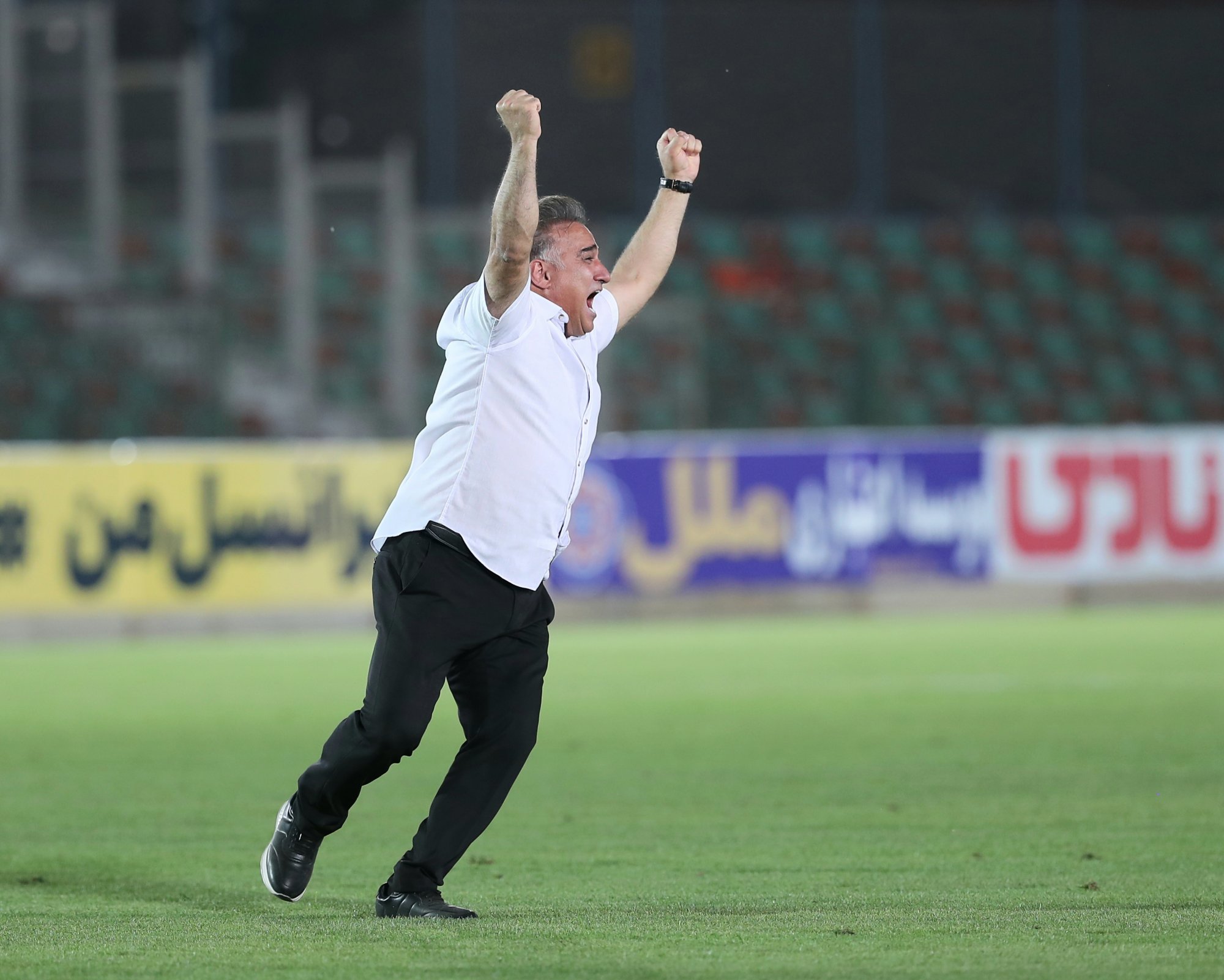 سیروس  دین محمدی