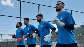 محمدرضا خالدآبادی امروز در چارچوب دروازه استقلال است