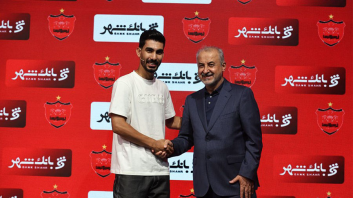 احتمال شکایت سپاهان از رضا شکاری خرید جدید باشگاه پرسپولیس