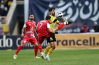 رضا شکاری به عنوان چهارمین خرید رسمی این فصل به تیم پرسپولیس پیوست