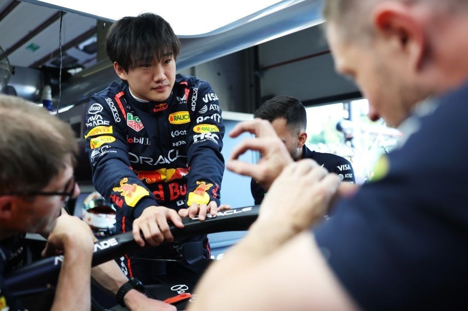 14040227093013702328693310