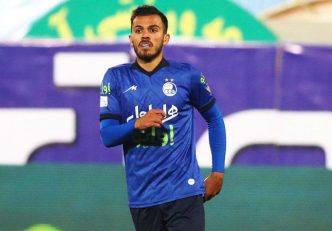 ابوالفضل جلالی با انتشار تصویری از مادربزرگش مهیای فینال حذفی برابر ملوان