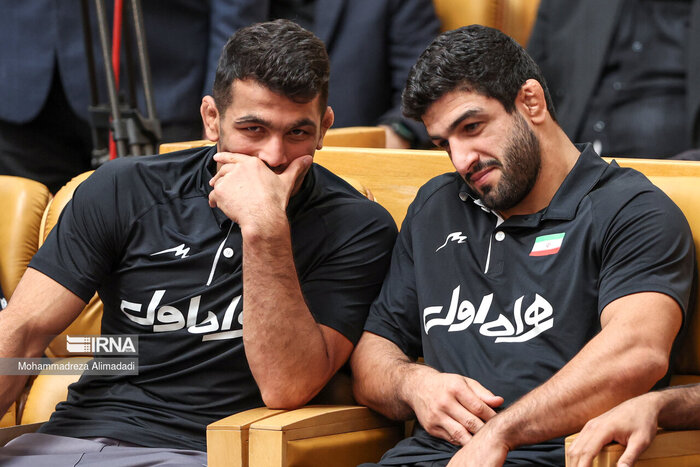 171435116 جام تختی؛ بهار داغ کشتی ایران در نصف جهان