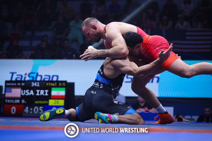 آزادکار استقلالی در بیشه شیران