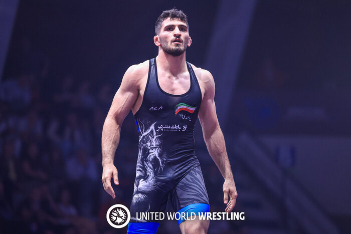 جوانی که سودای جانشینی یزدانی دارد