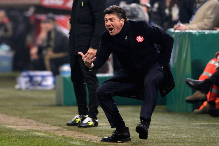 تمجید از طارمی همزمان با خاموشی ستاره‌ها