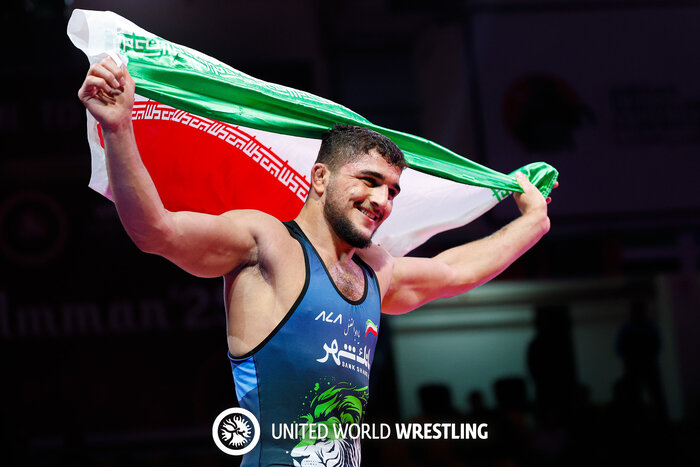 آزادکار استقلالی در بیشه شیران