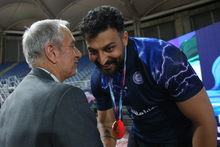 171821892-1 افشای راز قهرمانی تراکتور در روز افشاگری فوق جنجالی ستاره سابق تیم ملی علیه کیروش!