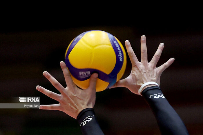 کودتای پرسپولیسی‌های سابق علیه قلعه‌نویی در روز تناقض‌گویی بیرانوند