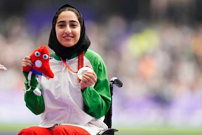171832505 ناامیدی سختترین رقیب است/ با جایزه پارالمپیک برای پدر و مادرم خانه خریدم