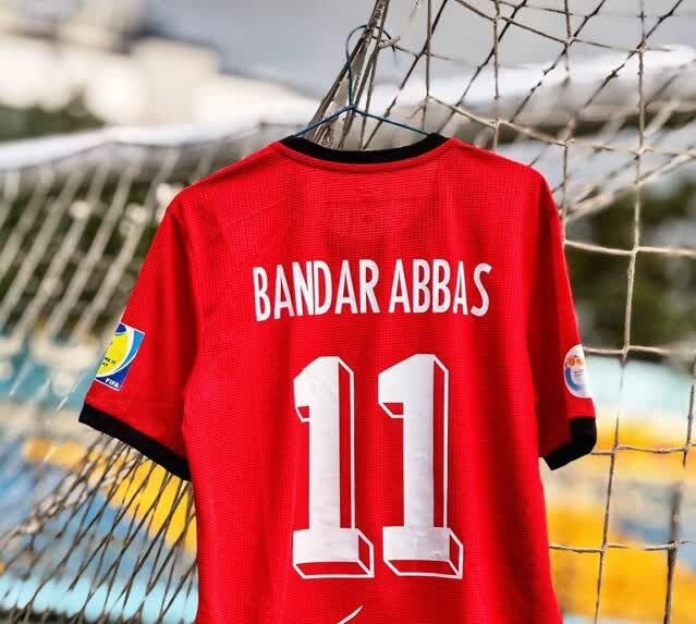 عکس از لباس تراکتور بندرعباس