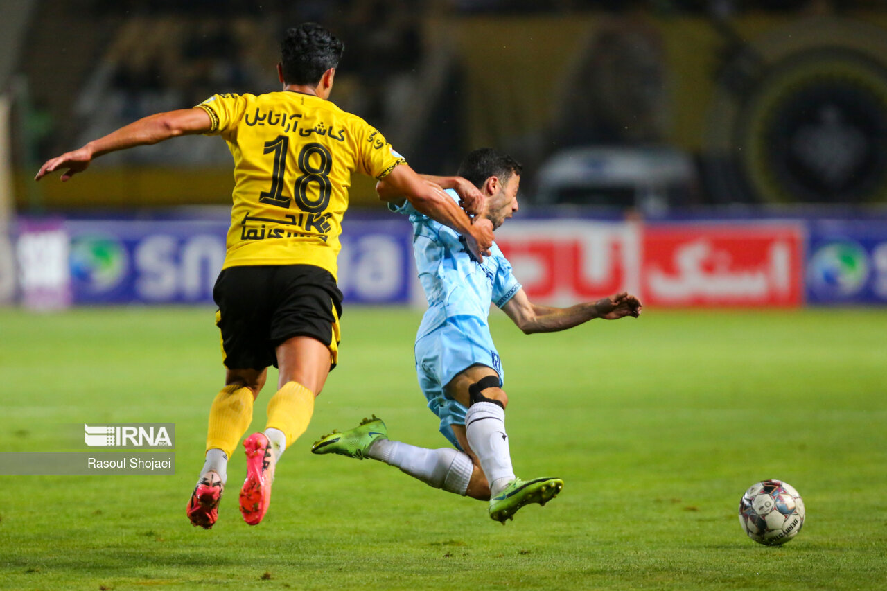 آخرین امیدهای قهرمانی طلایی‌پوشان در برابر تلاش گل‌گهر برای حفظ جایگاه