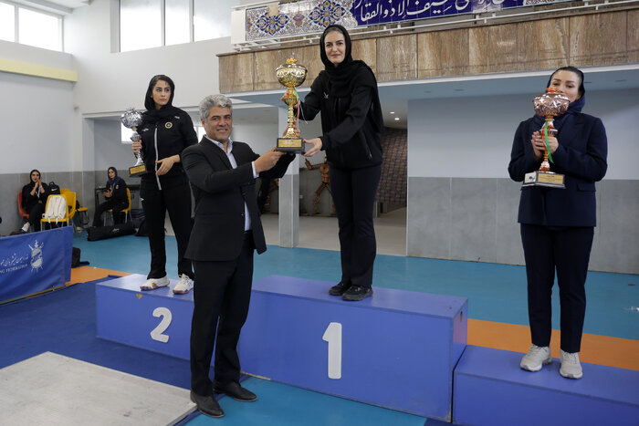 لیگ برتر شمشیربازی بانوان؛ چادرملو قهرمان اسلحه سابر شد
