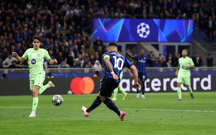 صعود جنون‌آمیز اینتر به فینال با عبور از بارسلونا؛ زمانی برای درخشش طارمی