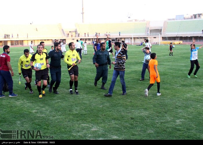 ادامه مماشات با خاطیان فوتبال؛ جولان بی‌اخلاق‌ها روی سکوها