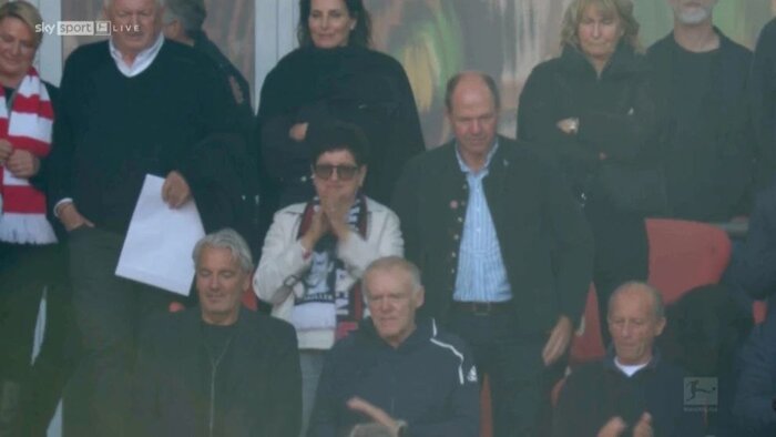 آخرین بازی مولر در آلیانس آره‌نا؛ خداحافظی اسطوره در جشن قهرمانی