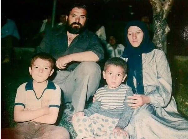 مادر انصاریان: هر شب با عکس علی حرف می‌زنم/ وقتی رفت دنیا ایستاد