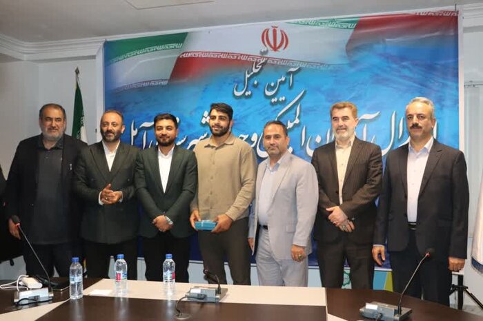 171863437 تجلیل از ورزشکاران نامی آمل؛ از زارع تا ساروی