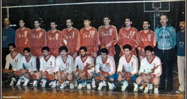 171867183-1 برای اولین بار و آخرین بار در تاریخ؛ والیبالیستی که دروازهبان پرسپولیس شد + عکس