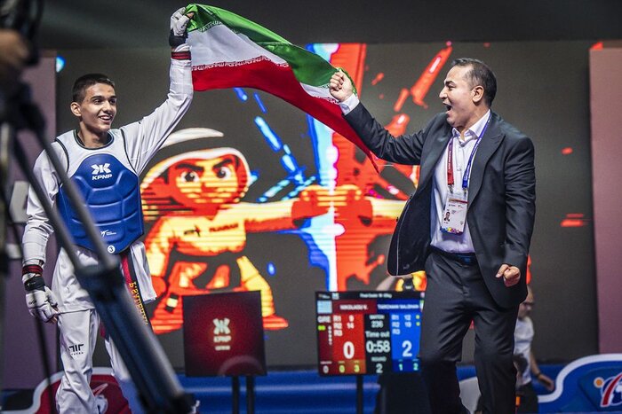 رونمایی از مربیان پیشنهادی سیدورف به استقلال در روز معرفی والیبالیستی که فوتبالیست شد