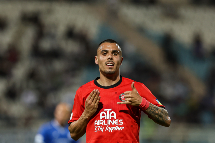 171872523 تیم منتخب لیگ بیستوچهارم فوتبال در قرق ستارههای تراکتور