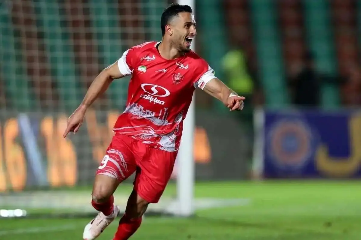 171873900 تیم منتخب لیگ بیستوچهارم فوتبال در قرق ستارههای تراکتور