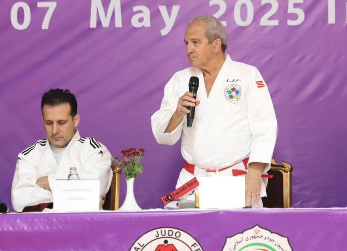 میراسماعیلی: شرایط دو مربی خارجی را بررسی می‌کنیم/ برنامه‌های سنگینی داریم