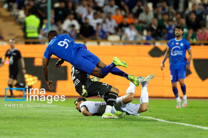 171877165 اعلام زمان شروع به کار سیدورف در استقلال در روز پیغام لژیونر ایرانی به پرسپولیس