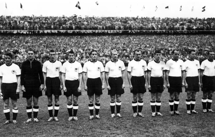 171878918 رکورد ویژه مجارستان در ادوار مختلف جامجهانی فوتبال؛ ۲۷ گل در پنج دیدار!