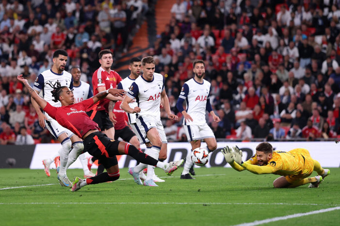 فصل کابوس‌وار خروس‌ها با جام به پایان رسید؛ نخستین جام اروپایی تاتنهام بعد از ۴۳ سال