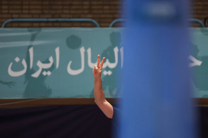 171886791-1 انتقاد از قراردادهای نجومی فوتبال در روز افشاگری بیسابقه رهبریفرد درباره درویش