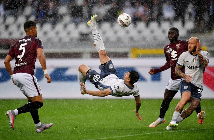 برگردان طارمی به قلب هواداران اینتر روز بازی تاج و تخت جباری در استقلال