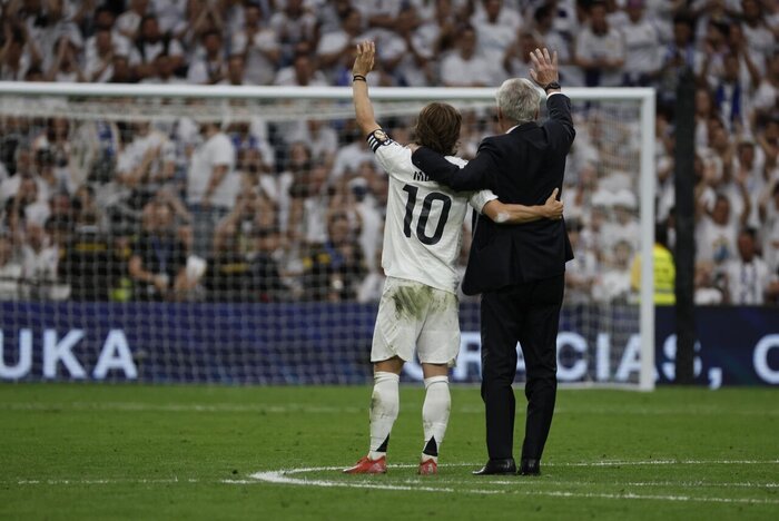 برگردان طارمی به قلب هواداران اینتر روز بازی تاج و تخت جباری در استقلال