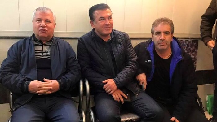 171892057-1 انتقاد از قراردادهای نجومی فوتبال در روز افشاگری بیسابقه رهبریفرد درباره درویش