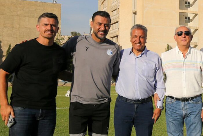 مانور استقلال پیش از فینال حذفی؛ تمرین آبی‌ها در حضور ستاره‌ها و پیشکسوتان