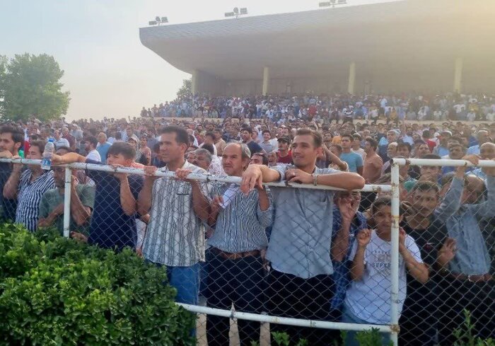 تاخت ۶۰ اسب در آغاز هفته نهم و قهرمانی کورس گنبدکاووس+فیلم