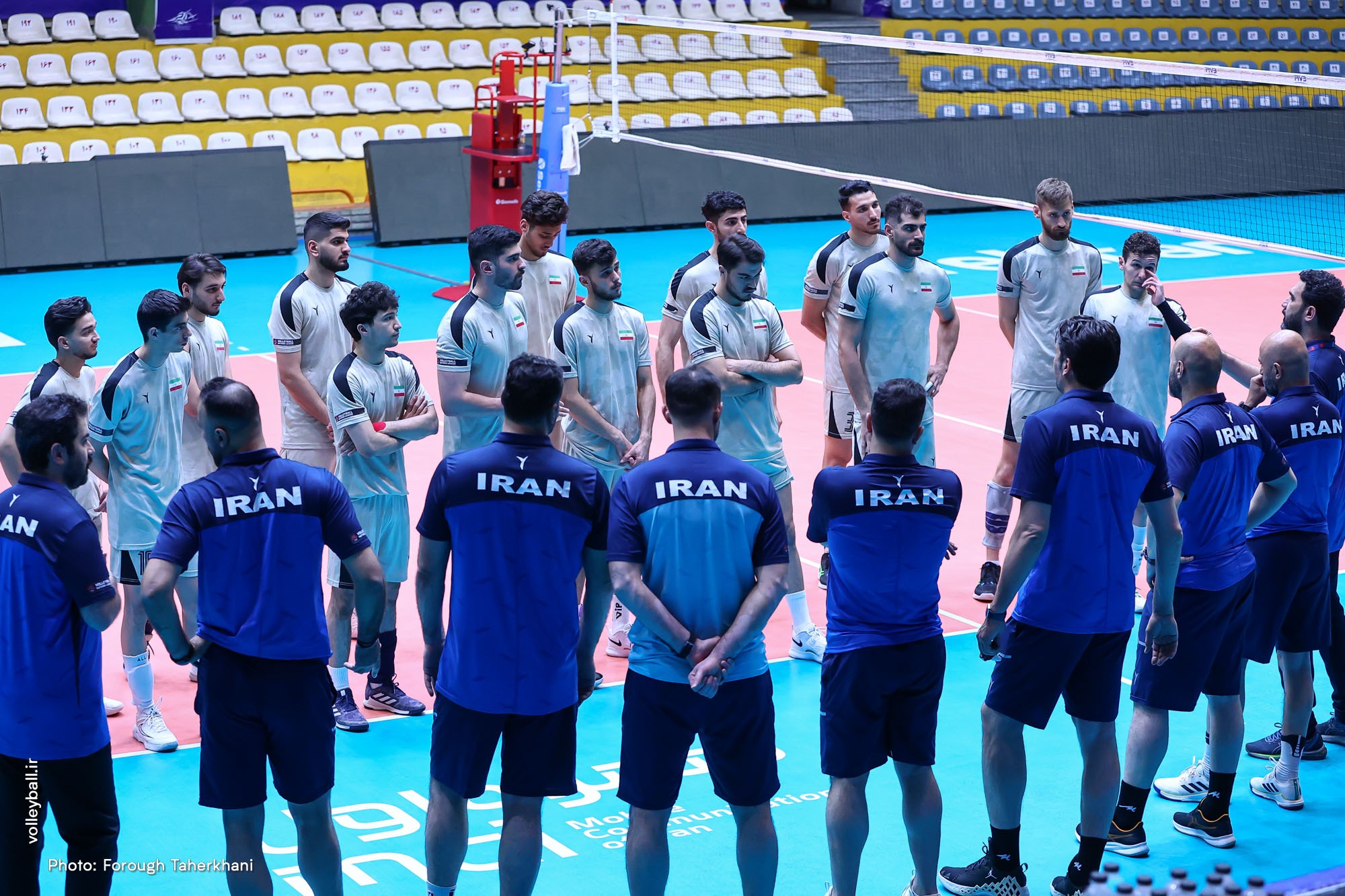 تیم ملی بدون سرمربی، بدون اسپانسر؛ اسیر جلسات بی‌ثمر/ بازگشت به عقب والیبال ایران