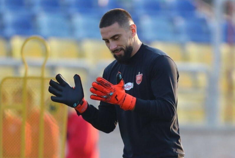 افسار فوتبال ایران در دست دلال‌ها/ پرسپولیسِ نیازمند یا یک پیام گمراه‌کننده