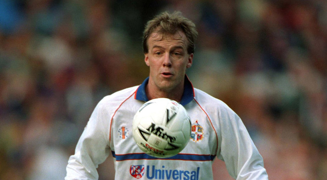 گری دیکسون در لوتون تاون