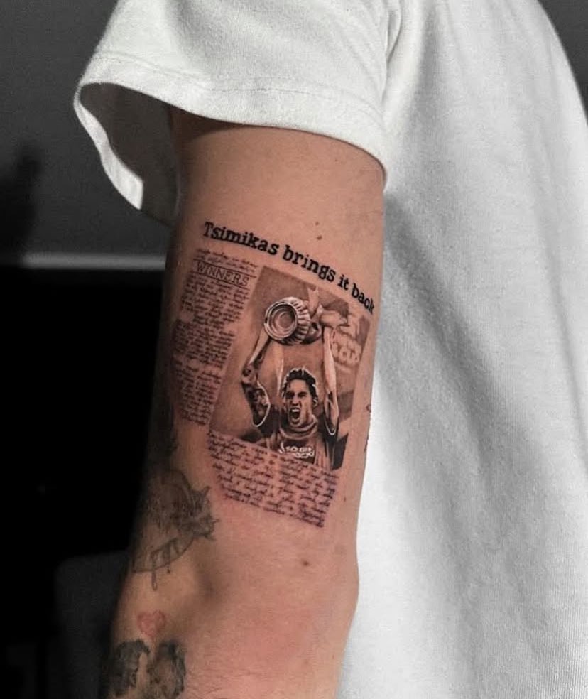 تتوی خاص مدافع لیورپول به مناسبت قهرمانی تاریخی در لیگ برتر انگلیس